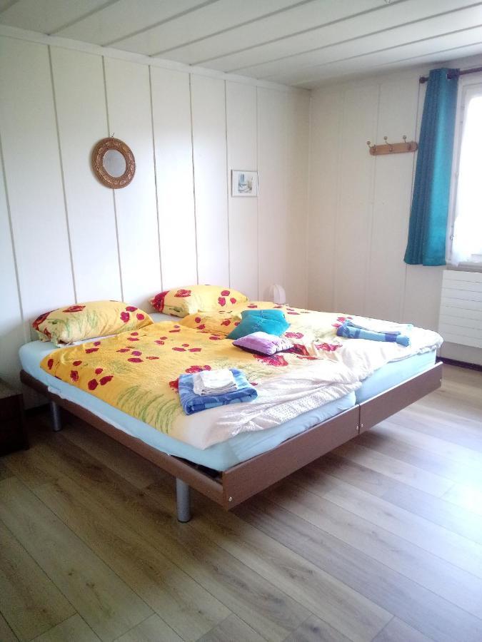 Chambre D'Hotes Petit Martel Les Ponts-de-Martel Bagian luar foto